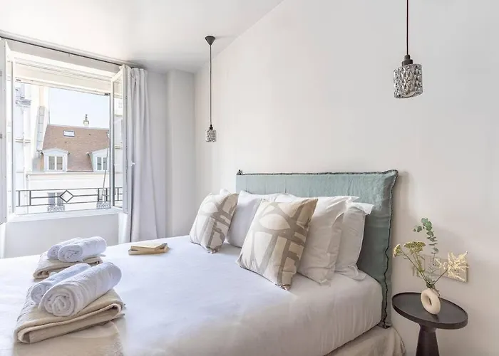 New - Luxury Parisian Flat - 4P